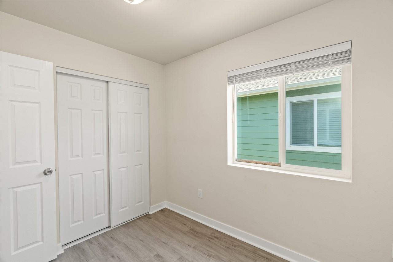 522 W Cushing St #1 - Photo 7 of 19