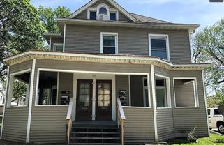 505 1/2 E Locust St #A - Photo 1 of 1