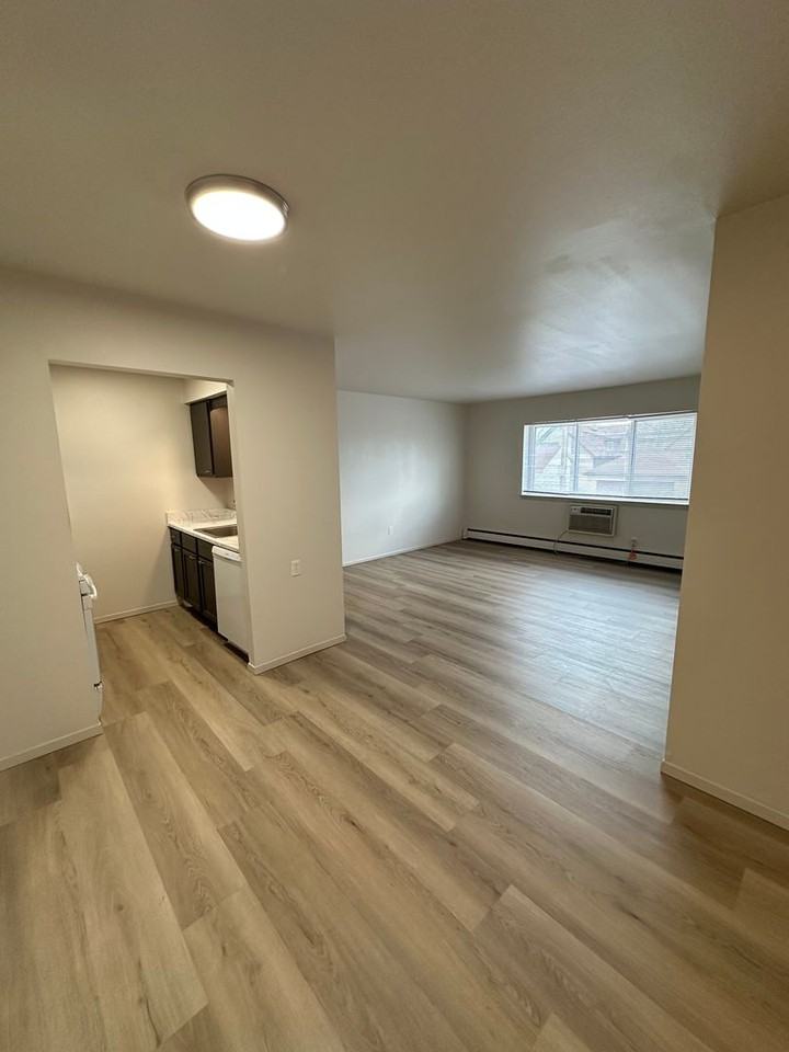 5501 W National Ave - Photo 4 of 10