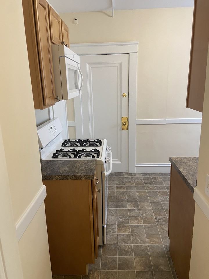 100 Taft Avenue - 88 Taft #88TAFT2 - Photo 6 of 8