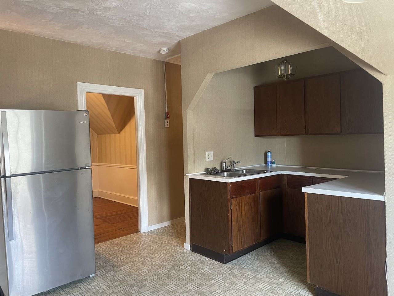 229 Federal St #3 - Photo 3 of 8