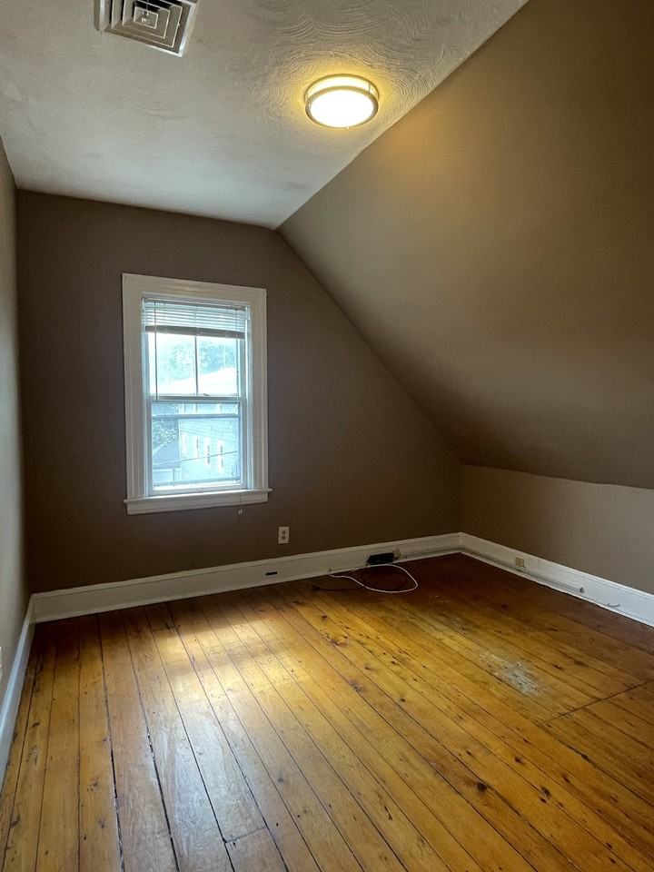 229 Federal St #3 - Photo 6 of 8