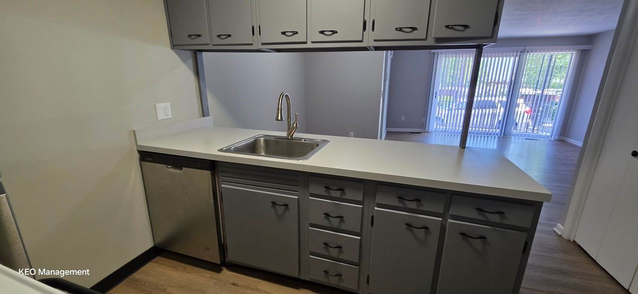 Spacious 2 bedroom 2 bath apartments in Harrison Township! - Photo 6 of 23