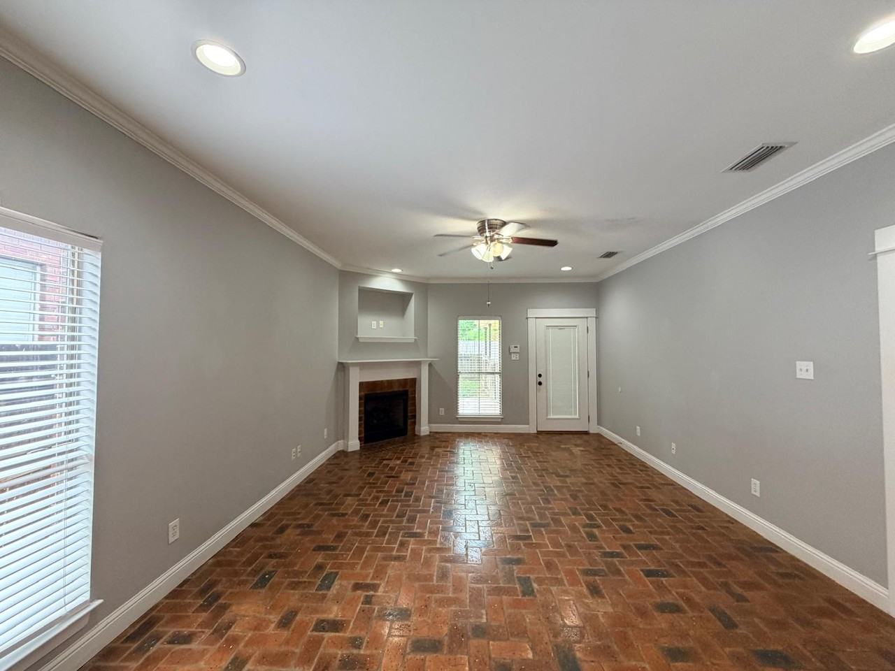 6016 Magnolia Pl E #1 - Photo 3 of 11