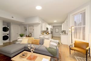 featured image of 584 Orange St