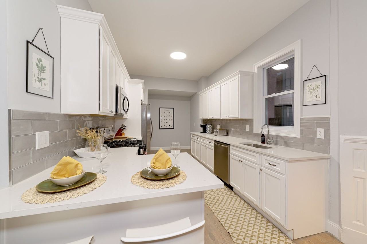 584 Orange Street - Photo 7 of 37