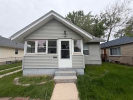 featured image of 1241 Bissell St #1
