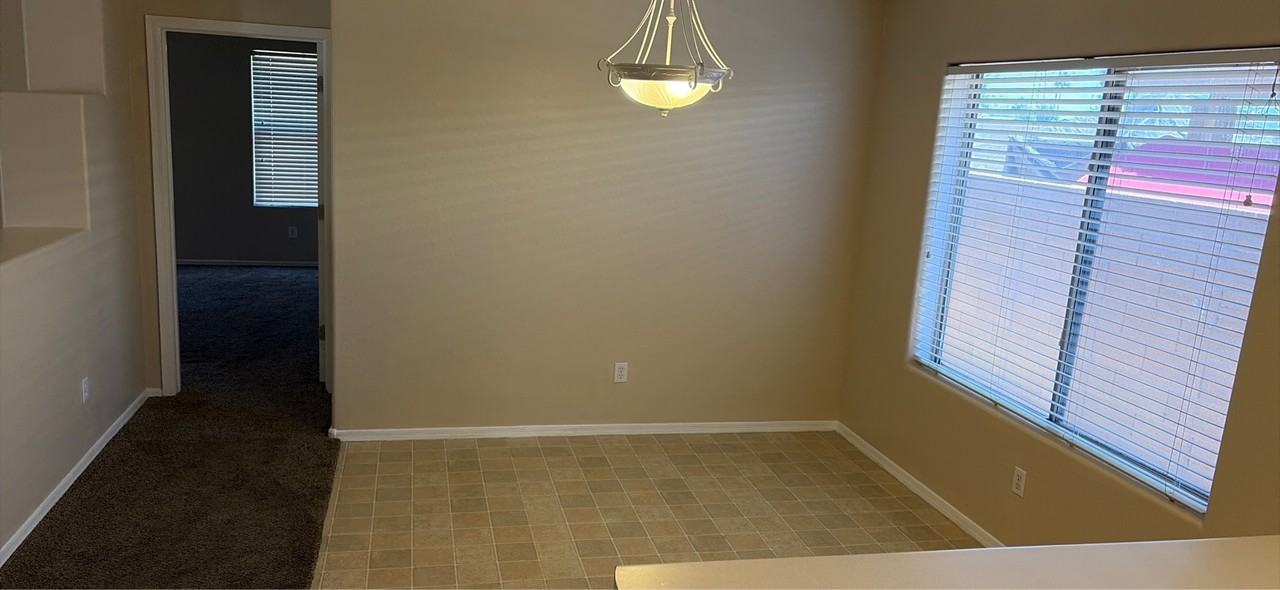 3705 S Conestoga Rd - Photo 3 of 26