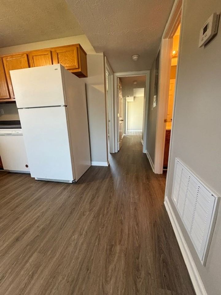 101 Braxton Ct - Photo 6 of 13