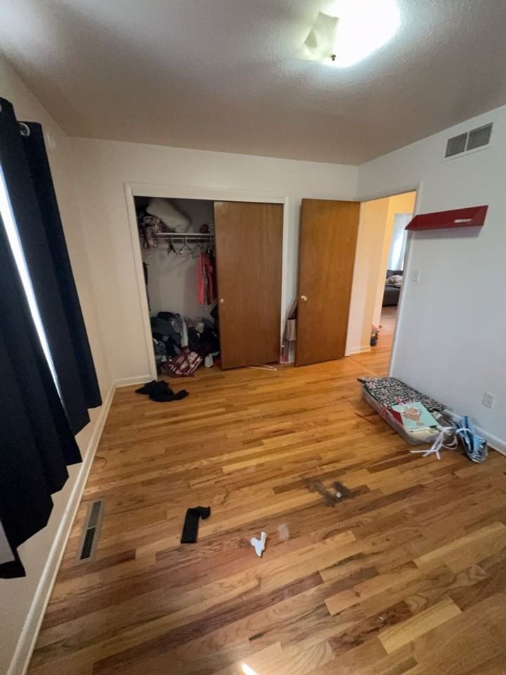 526 N Frey Ave - Photo 5 of 15