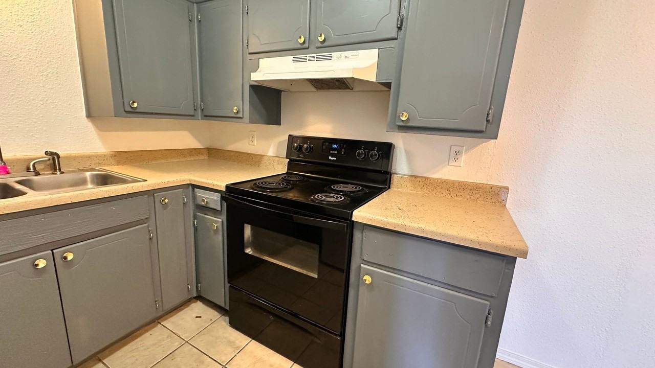 Liberty Station Apartments - Photo 4 of 35