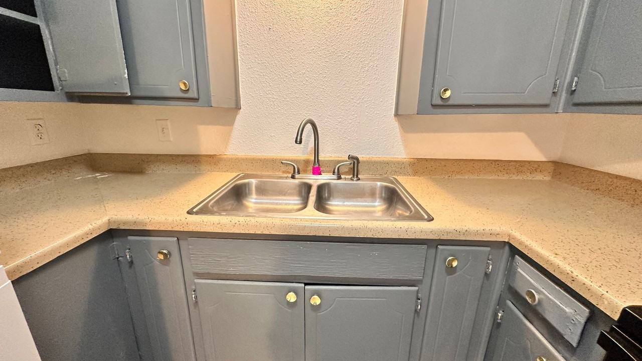 Liberty Station Apartments - Photo 5 of 35