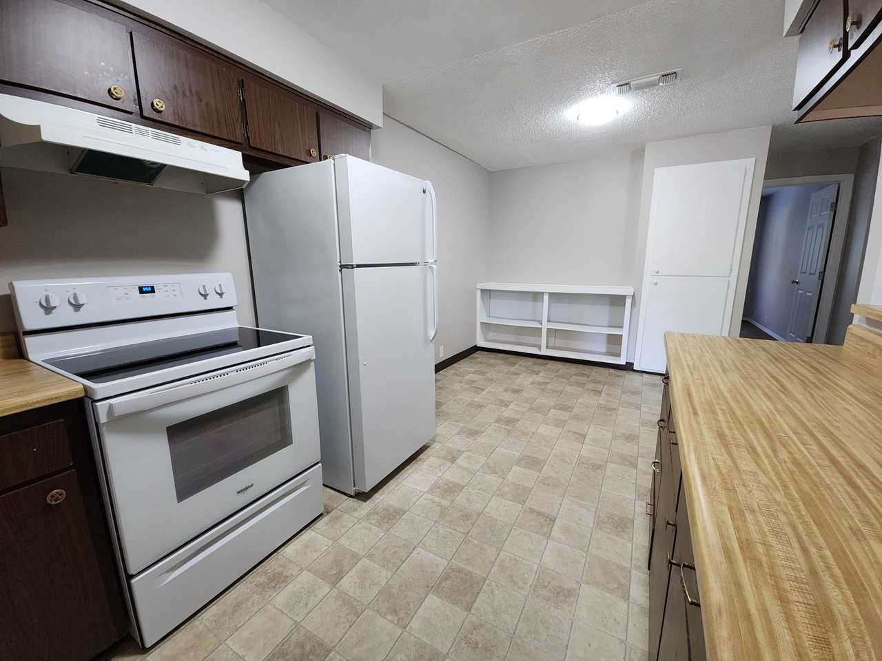 55 Mina Ave #D - Photo 6 of 11