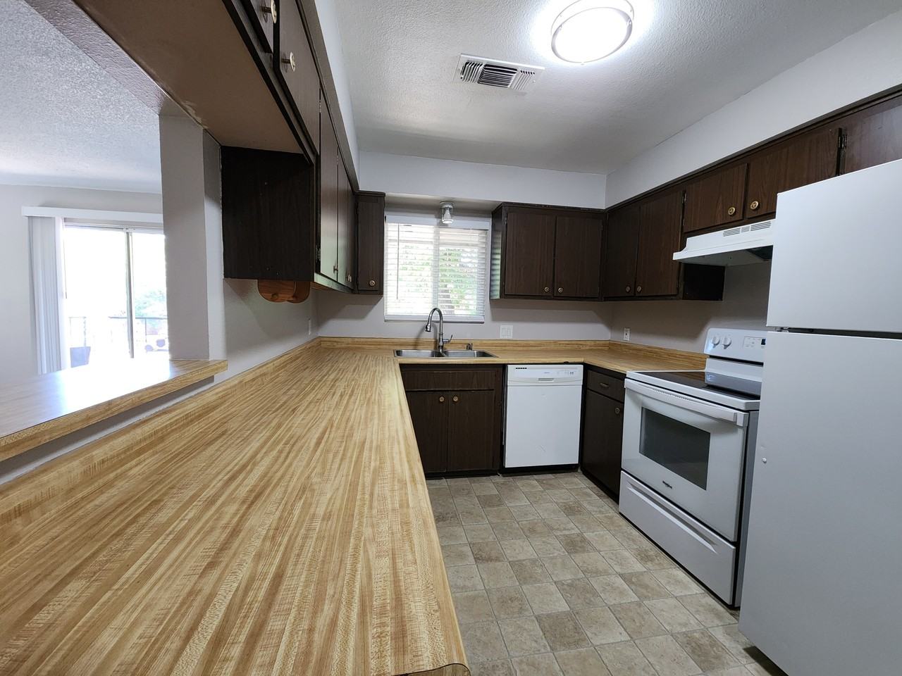 55 Mina Ave #D - Photo 7 of 11