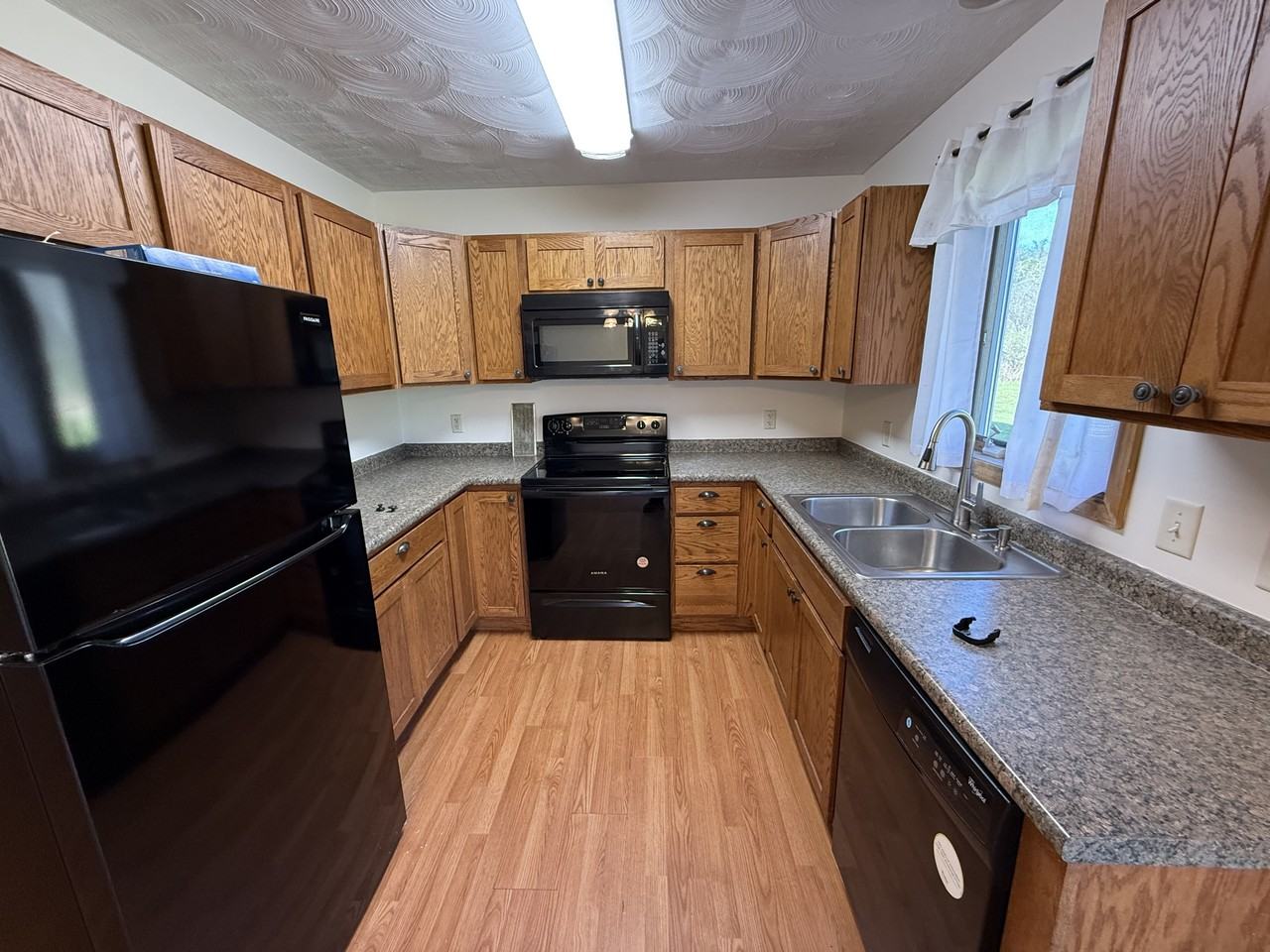 96 Farrell Rd #A - Photo 4 of 10