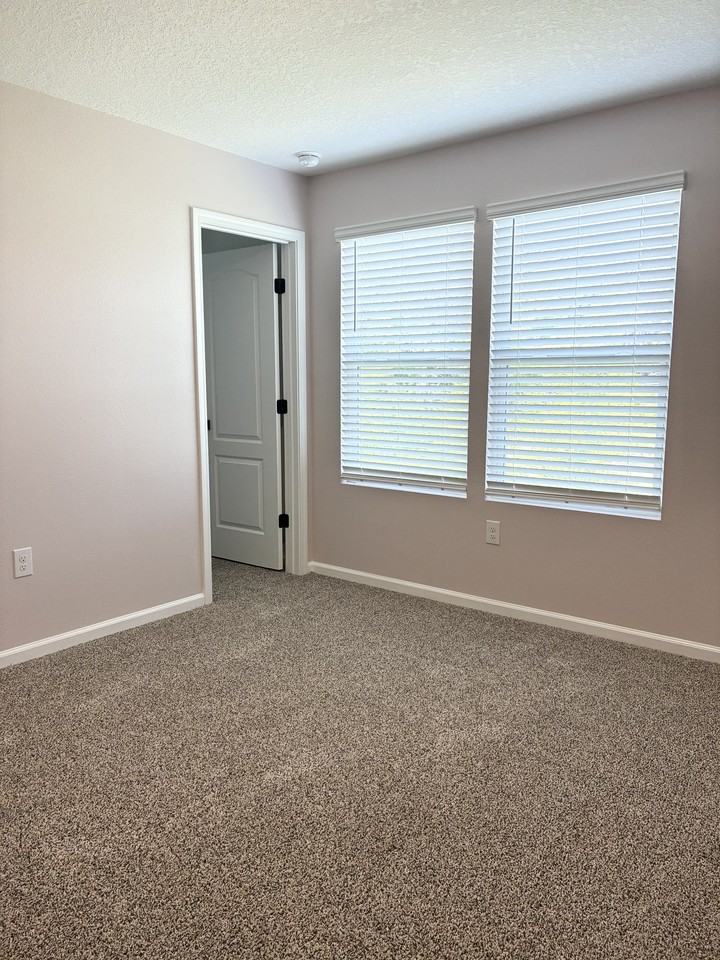 5983 Ortega Lake Dr #1 - Photo 7 of 18