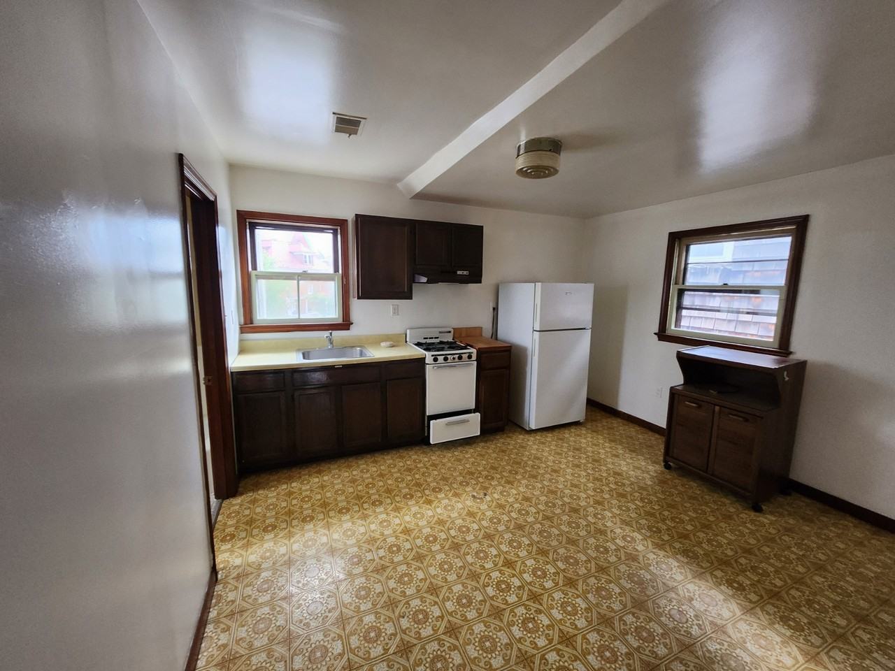 163 King George St #4 - Photo 2 of 5