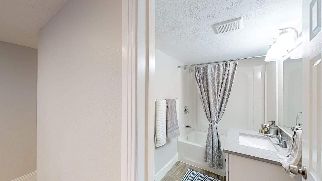 306 S 400 E #2 - Photo 7 of 16