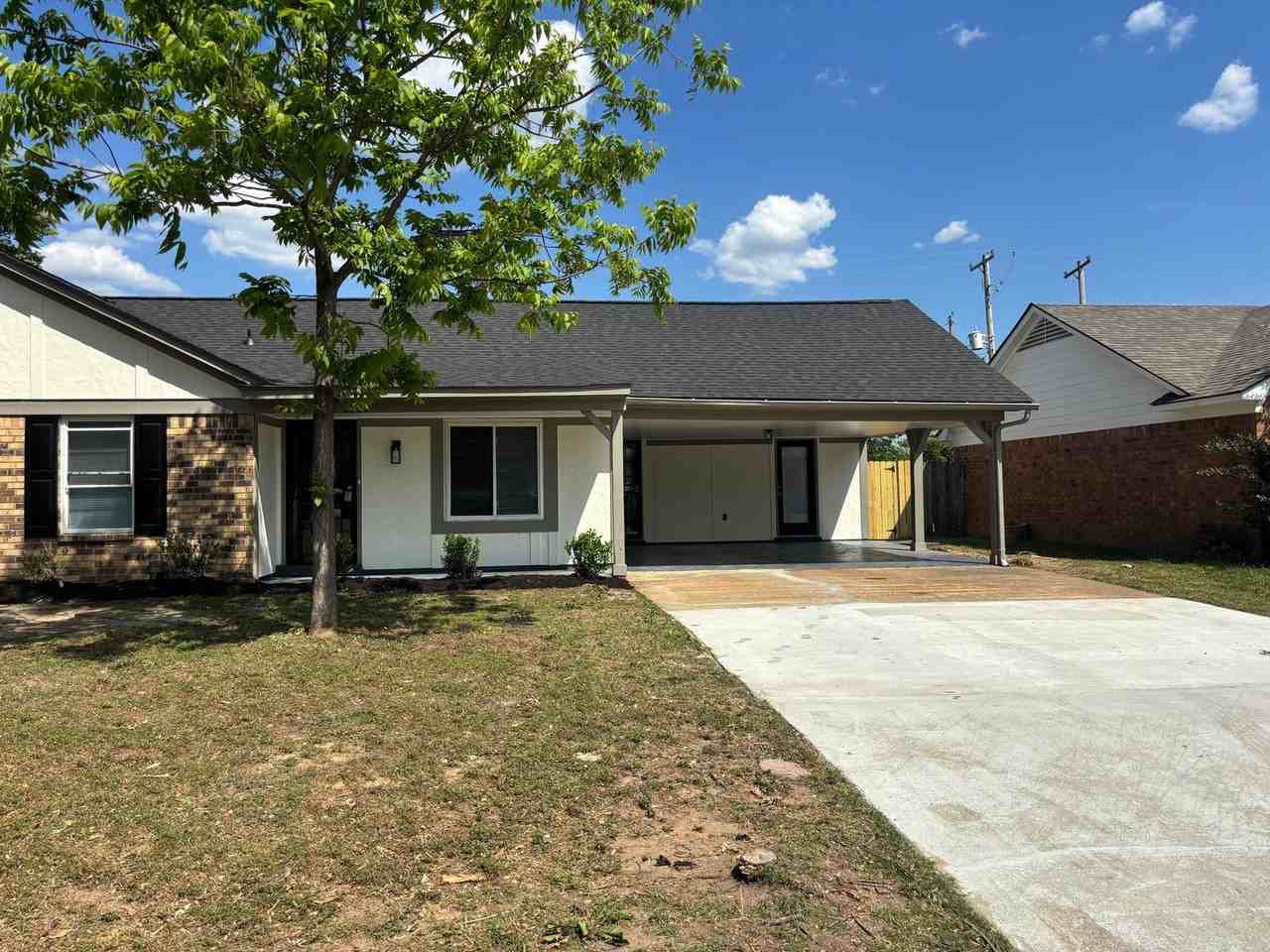 2966 Santa Valley St - Photo 3 of 31