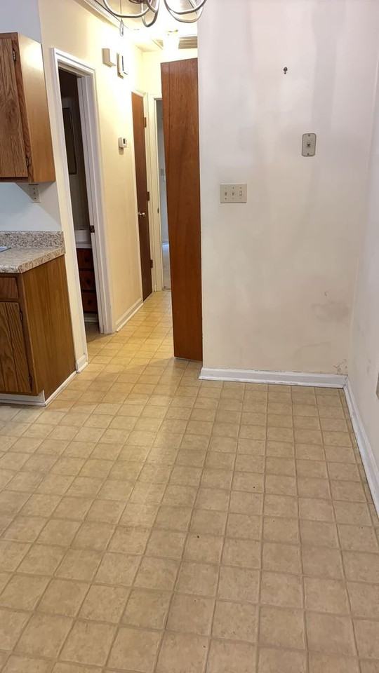 812 65th Ave N - Photo 2 of 4
