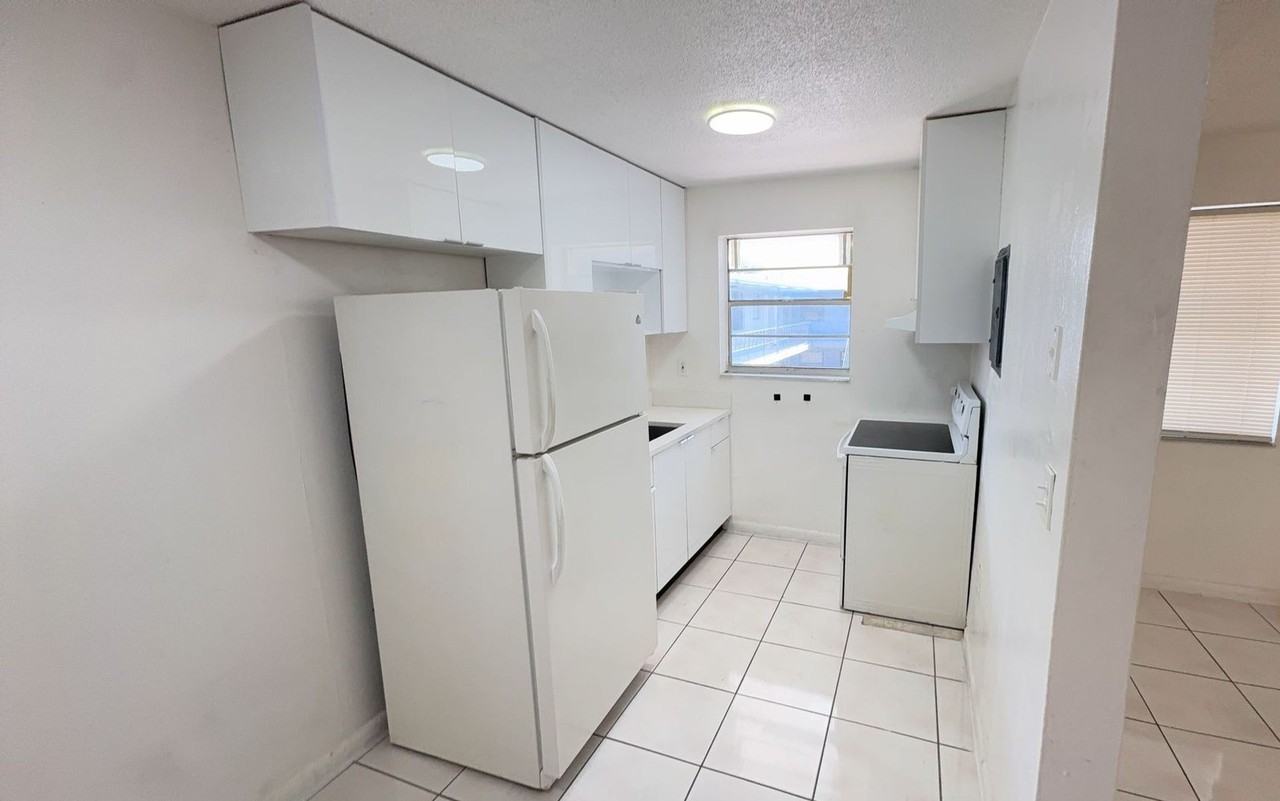 Danielle Apartments - Photo 2 of 18