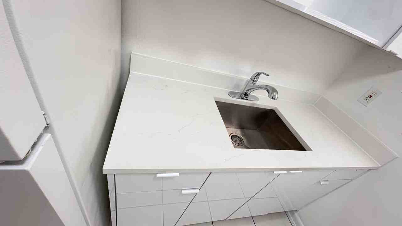 Danielle Apartments - Photo 4 of 18