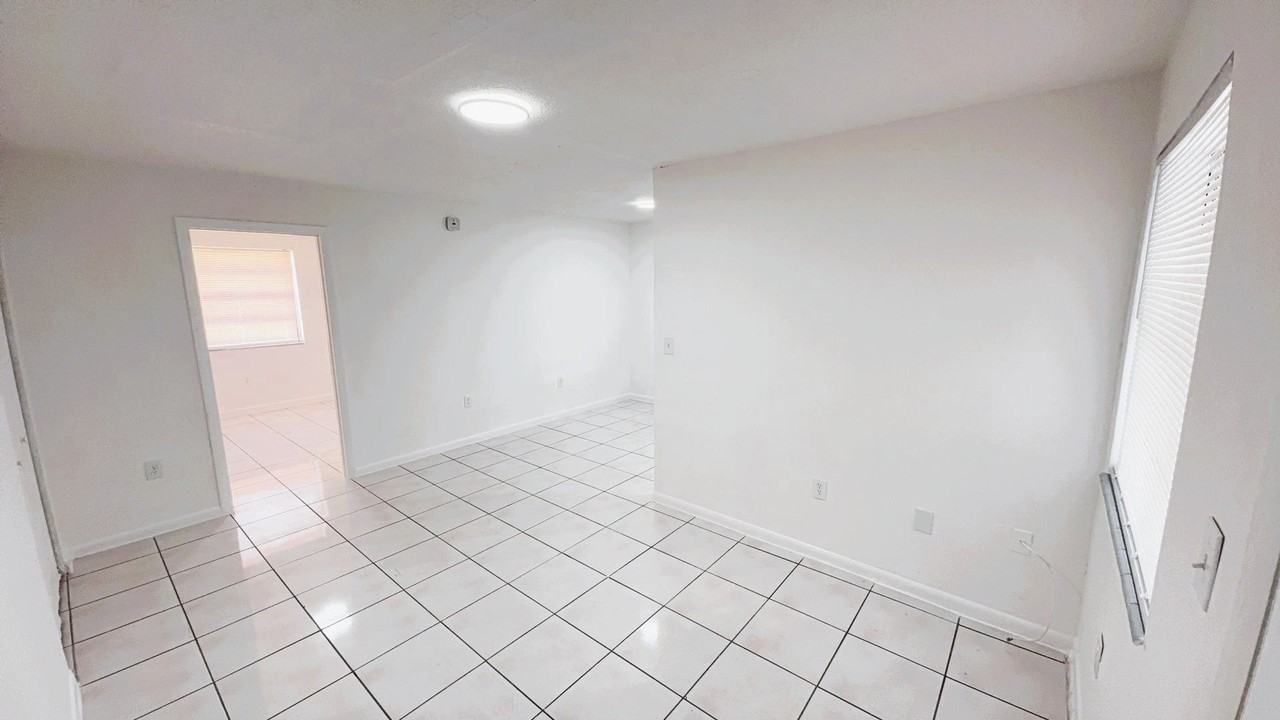 Danielle Apartments - Photo 5 of 18