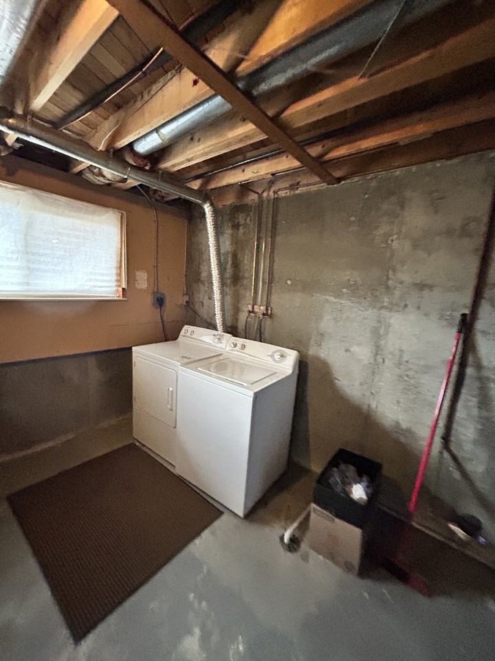 8 Castle Terr Nw #MAIN - Photo 4 of 17