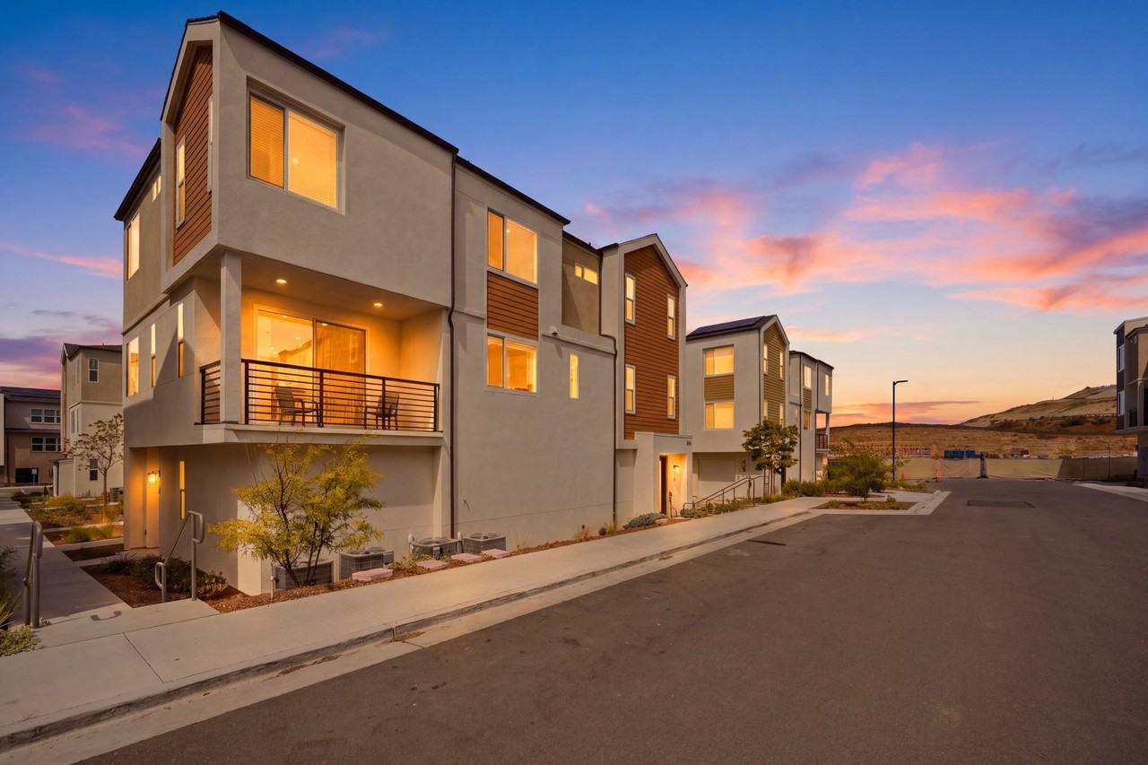 850 Kili St #1 - Photo 2 of 45