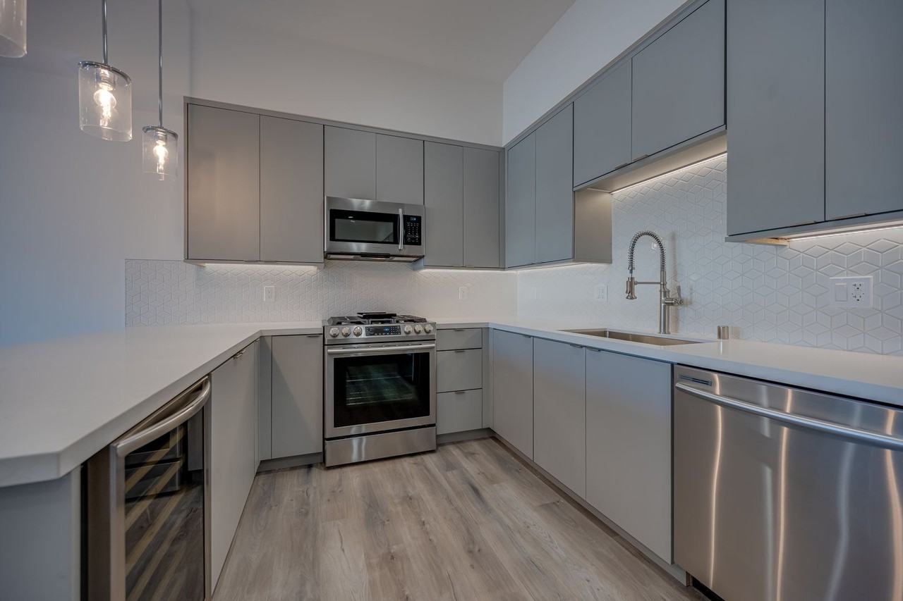 5122 Maplewood - Photo 5 of 8