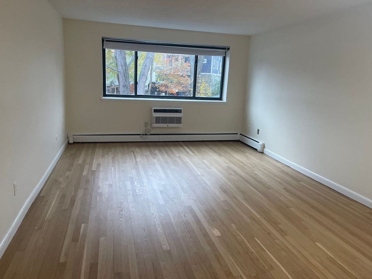 69 Homer St - Photo 7 of 8