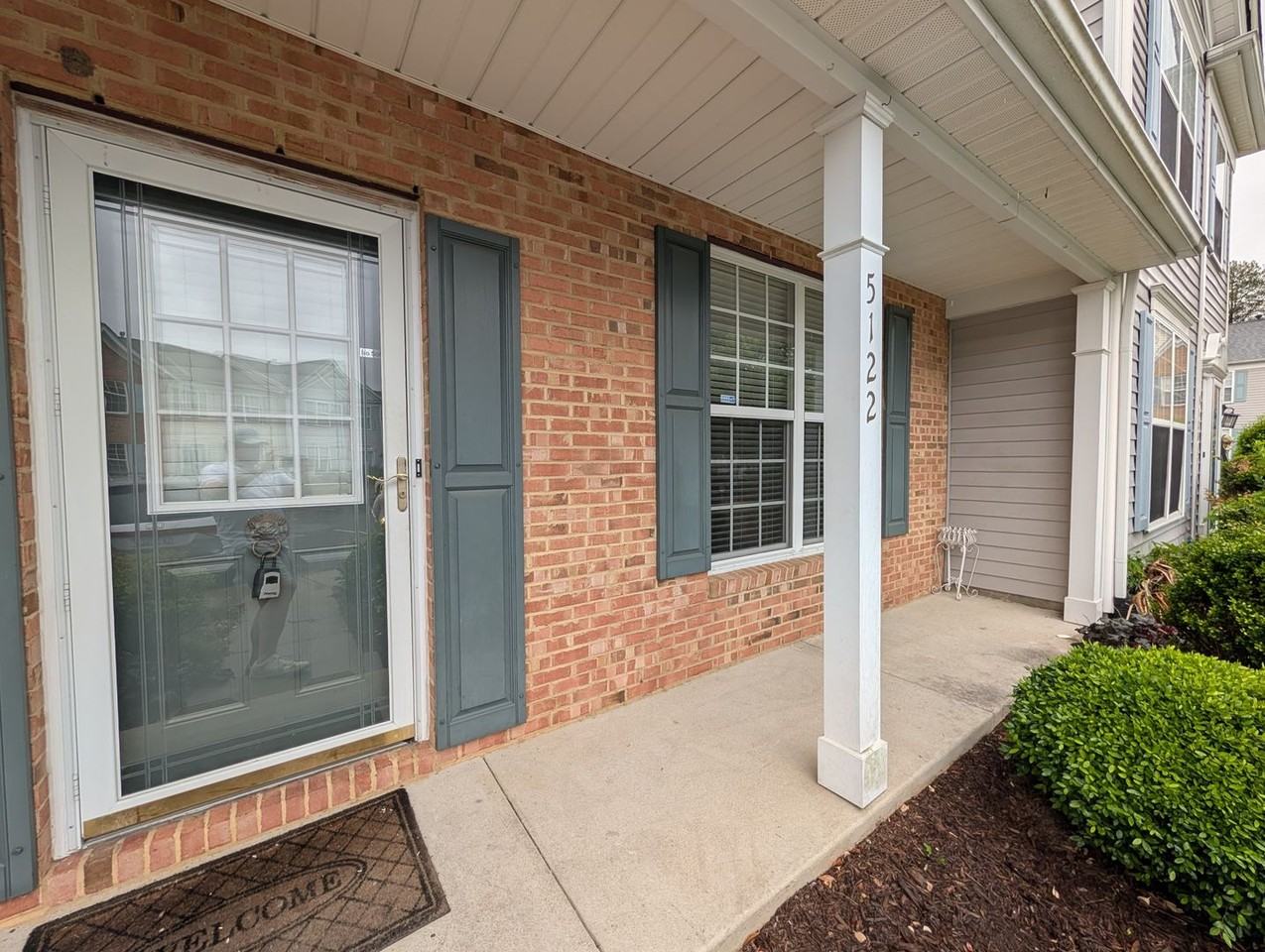 5122 Brooke Lauren Ln - Photo 2 of 16