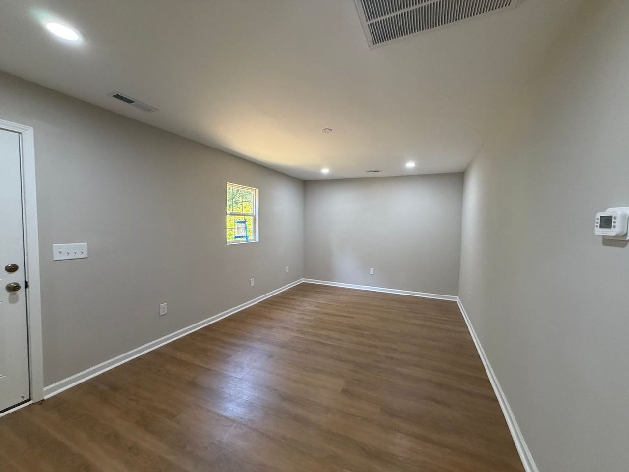 1204 Iva Ave - Photo 4 of 14