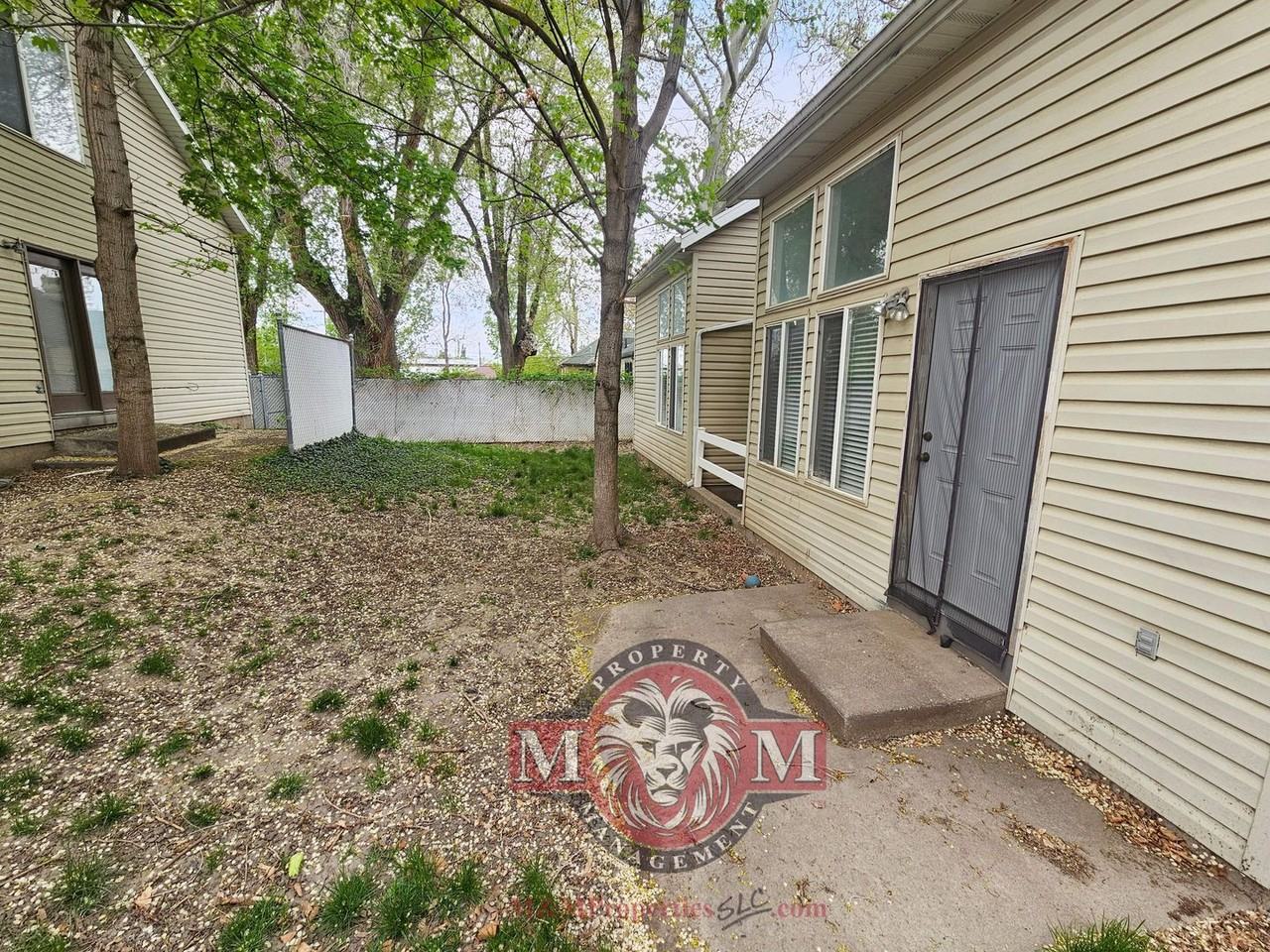 121 W 100 N - Photo 2 of 33