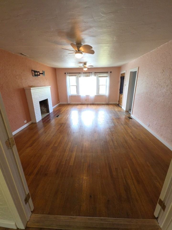 595 9th St - Photo 2 of 20