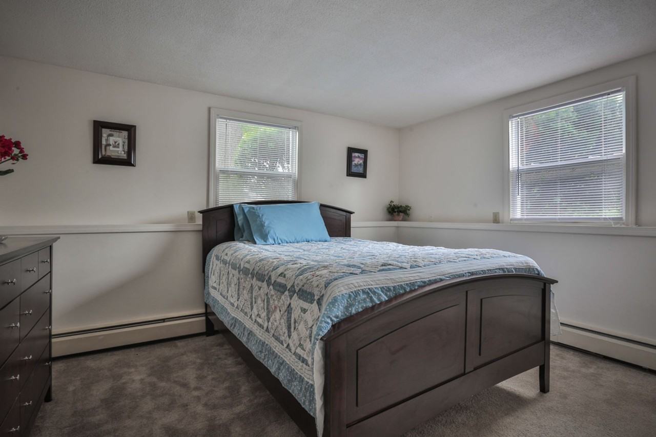 Welcome Home to Hudson Gardens! - Photo 5 of 22