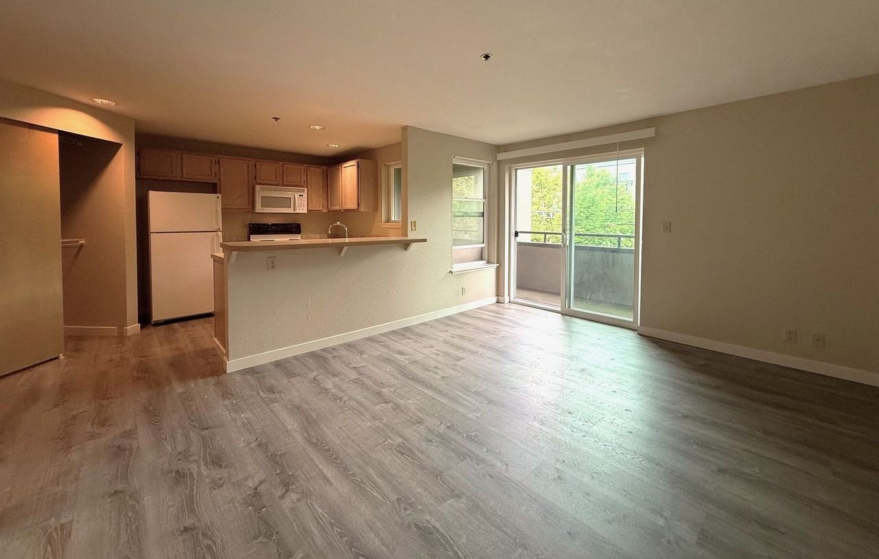 Madison Place Apartments - Photo 5 of 13