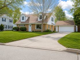 1202 Cambridge Dr - Photo 1 of 1