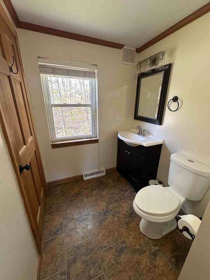 18 Valade St - Photo 7 of 22