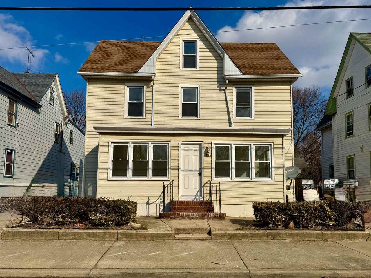 87 W Harmony St - Photo 2 of 35