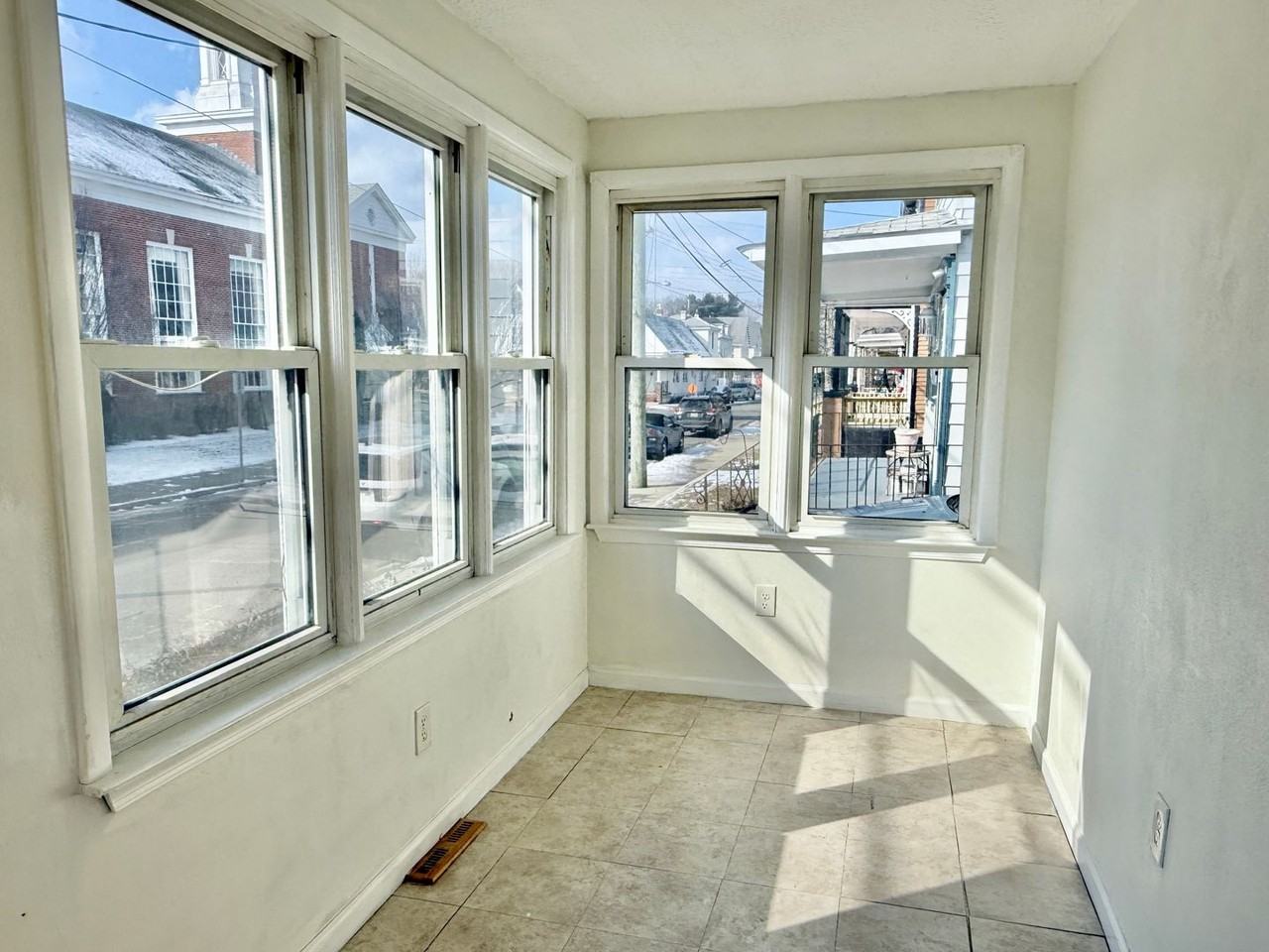 87 W Harmony St - Photo 3 of 35