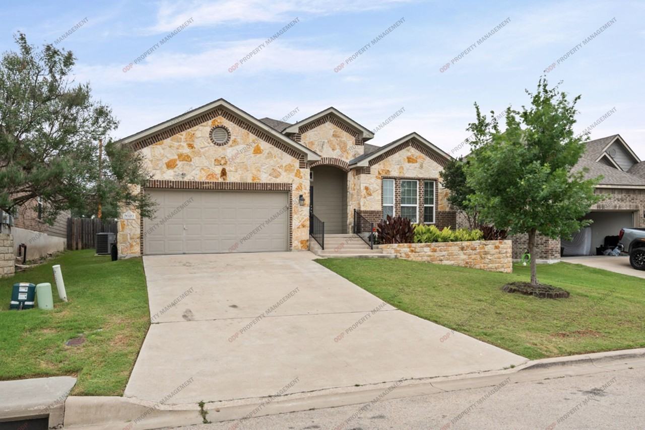 5620 Blackstone Dr - Photo 2 of 25