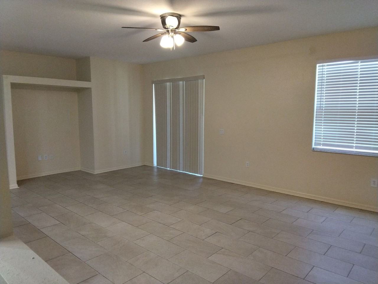 554 Reddicks Cir - Photo 5 of 15