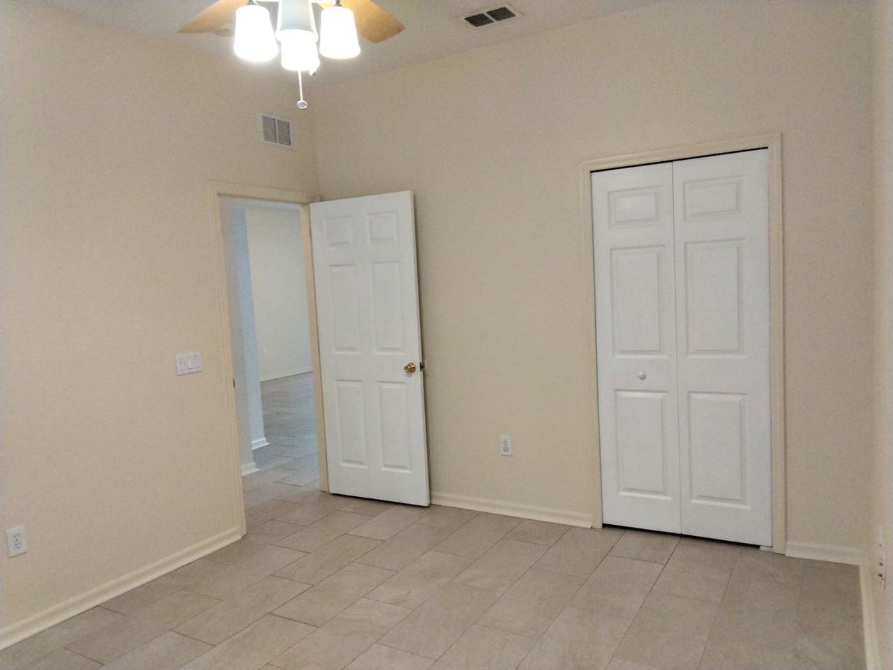 554 Reddicks Cir - Photo 7 of 15