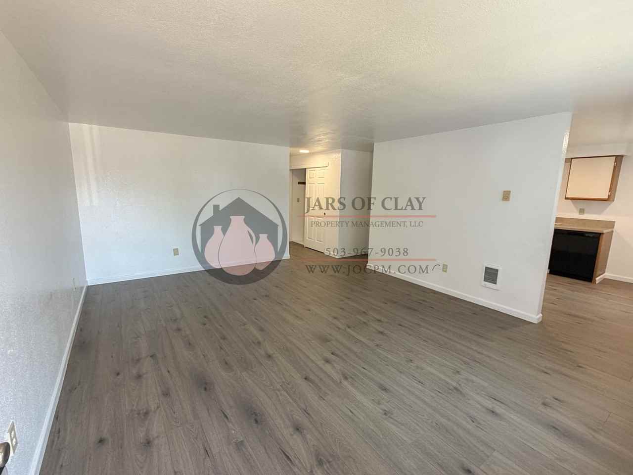3952 Partridge Ln Ne - Photo 2 of 8