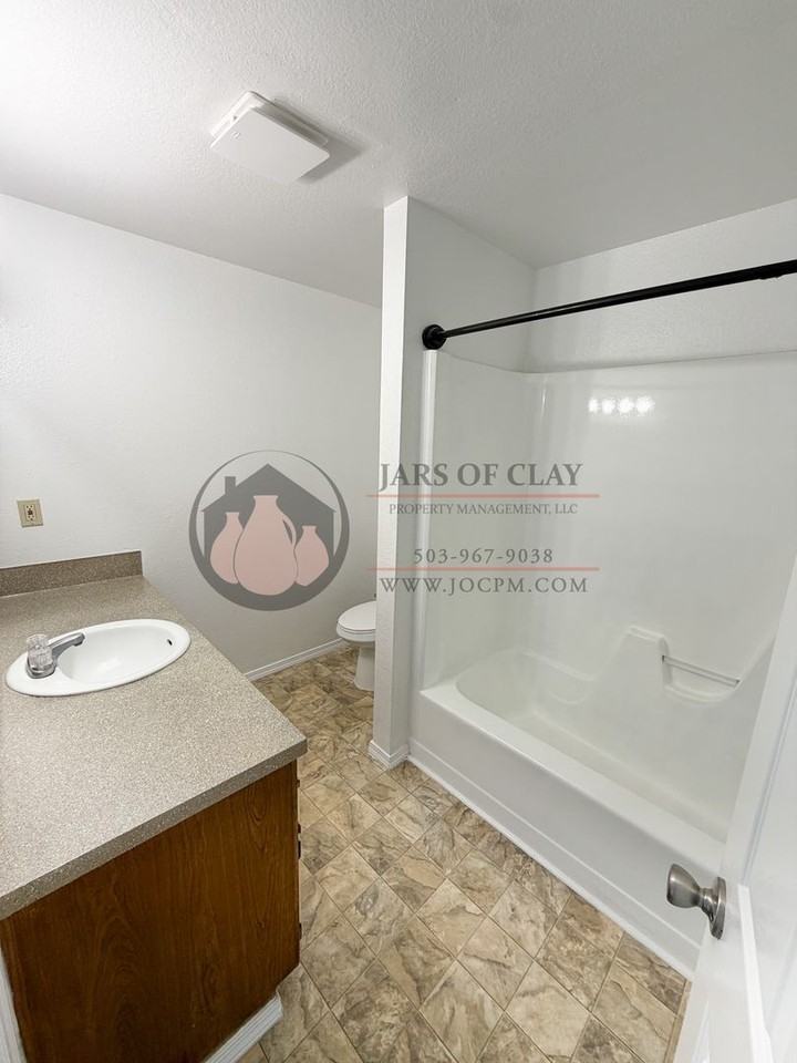 3973 Partridge Ln Ne - Photo 4 of 7