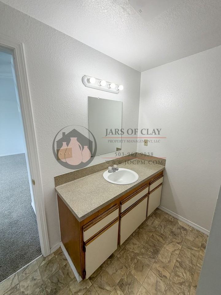 3973 Partridge Ln Ne - Photo 5 of 7