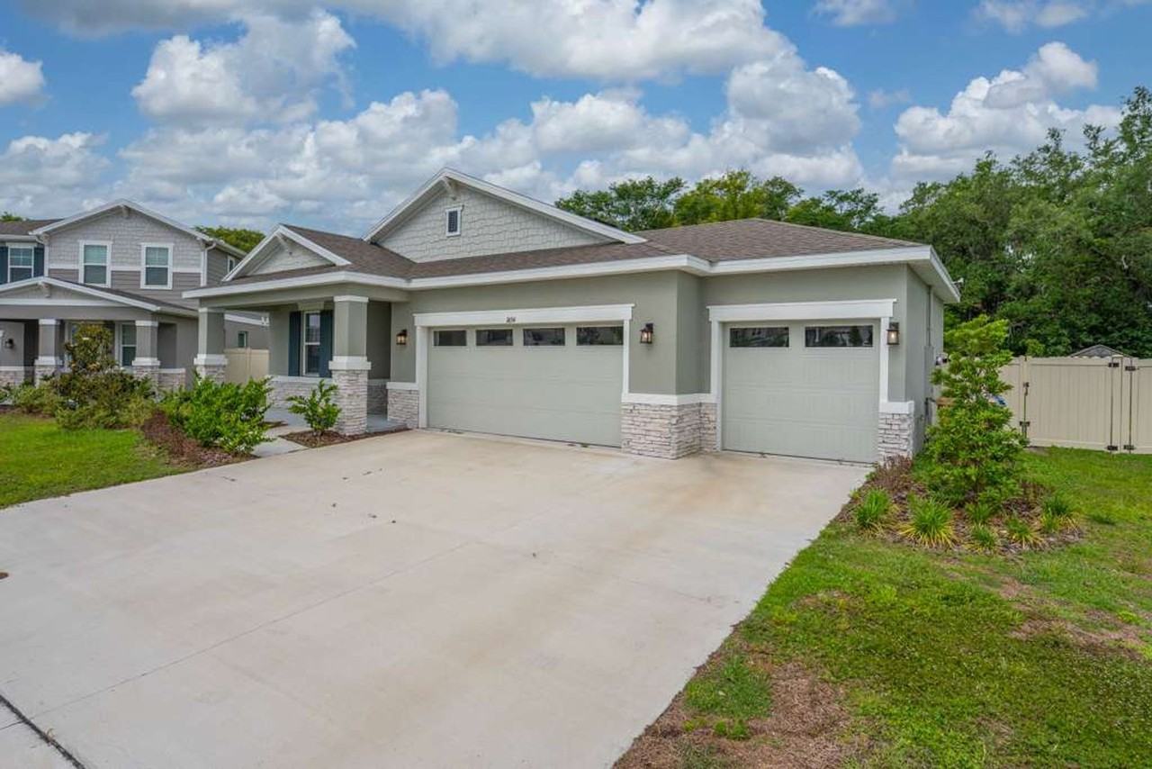 1434 Maddie Berry Ln - Photo 2 of 36