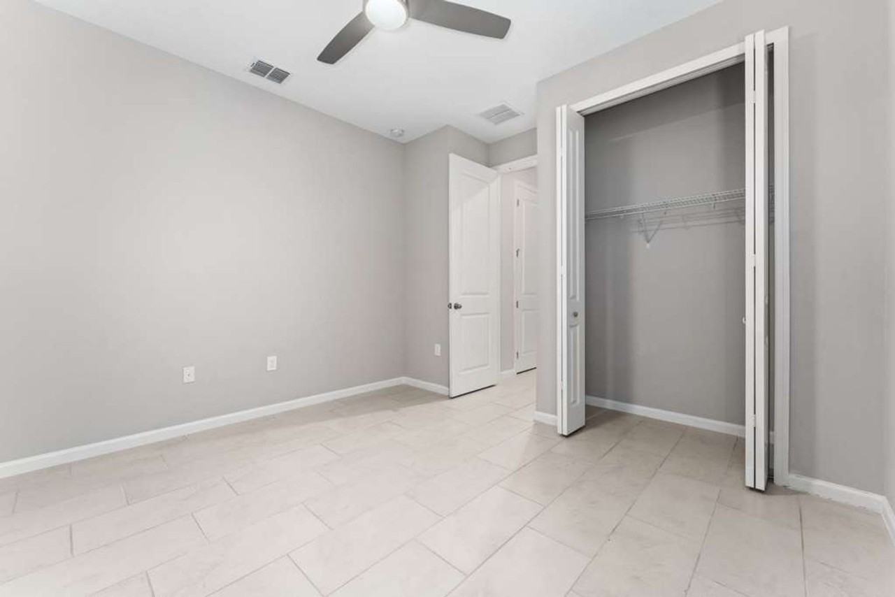 1434 Maddie Berry Ln - Photo 7 of 36