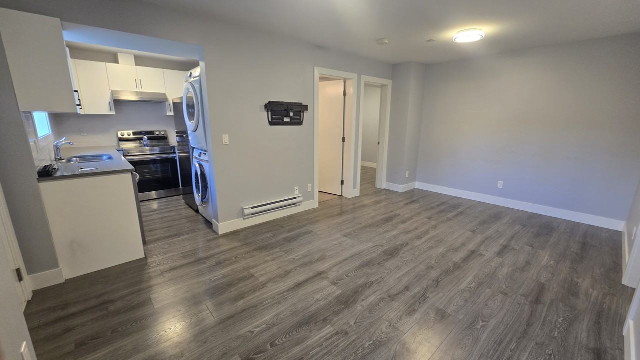 23267 137 Avenue - Photo 3 of 7